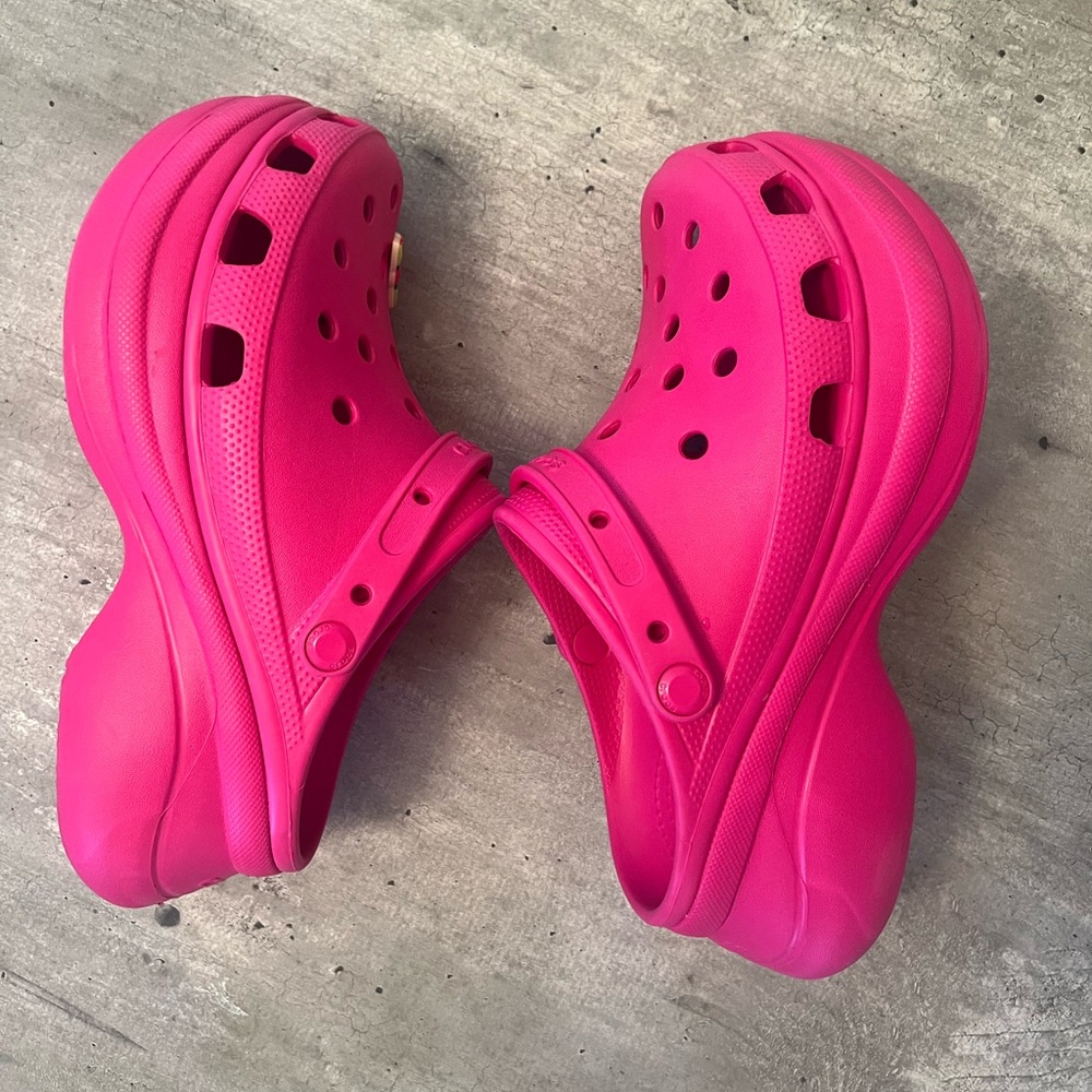 Crocs Classic Bae Clogs Women's Size 10 Pink Platform Comfort Shoes